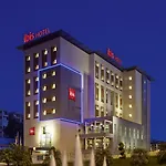 Готель Ibis