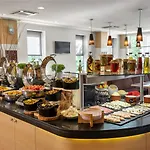 阿达纳宜必思酒店 酒店