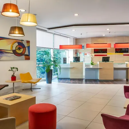 Ibis Hotel 3*