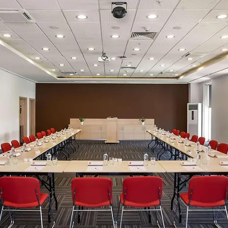 Ibis Hotel 3*