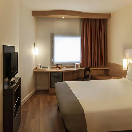 Ibis 3*