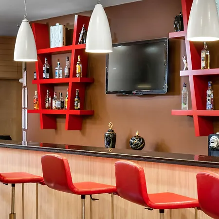 Ξενοδοχείο Ibis 3*